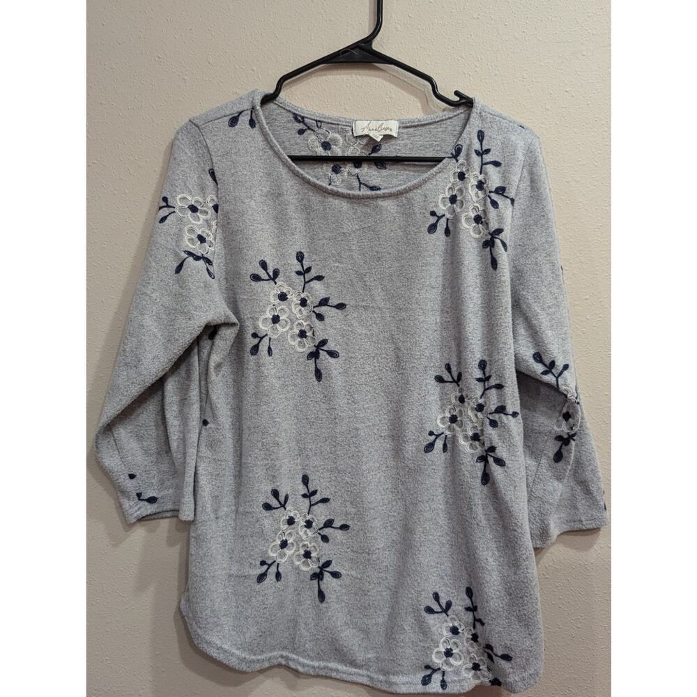 Super soft grey w/ navy floral embroidered women's blouse by Anneliese size XL